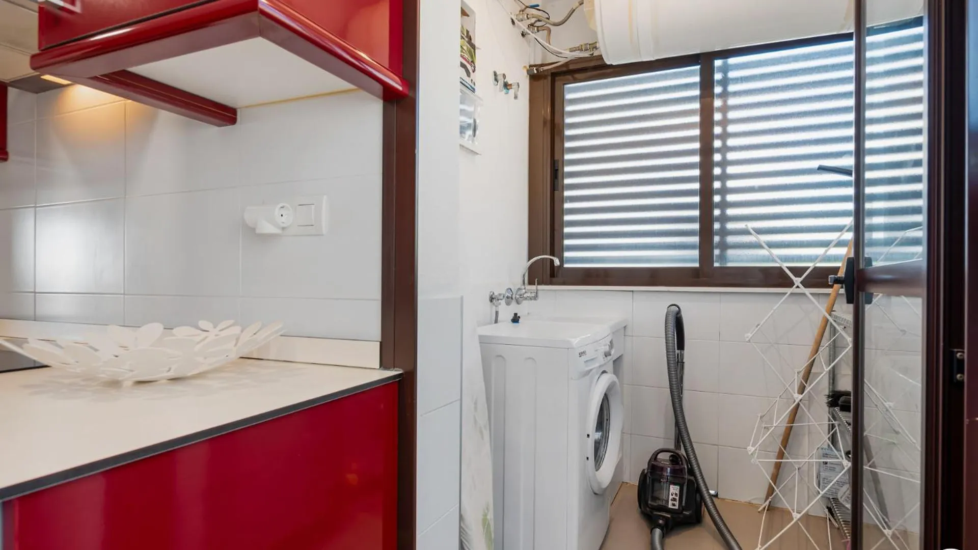 Vivi Homes - Casa Skye Pool, Terrace & Sea View Estepona Apartment