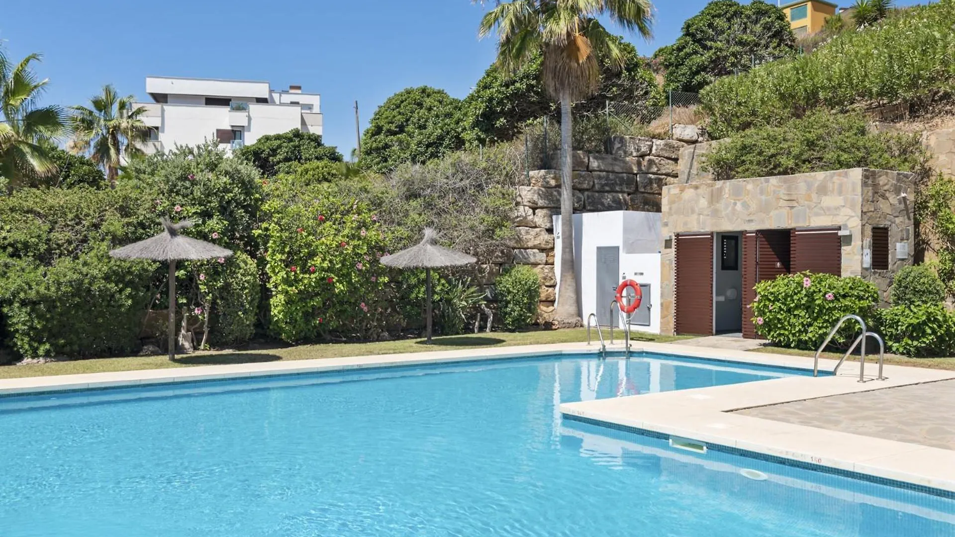 Vivi Homes - Casa Skye Pool, Terrace & Sea View Estepona Spain
